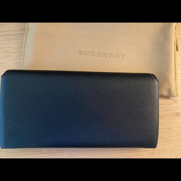 Burberry Wallet - Picture 4 of 5